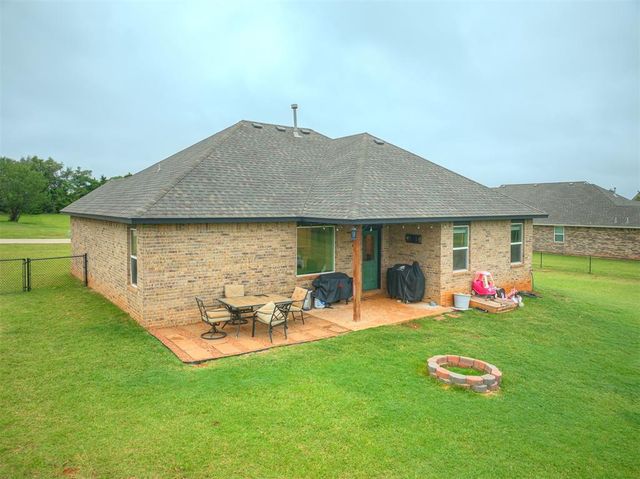 14750 Meadow Ridge Lane, Edmond, OK 73025