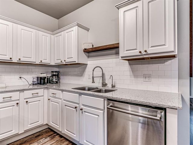 14750 Meadow Ridge Lane, Edmond, OK 73025