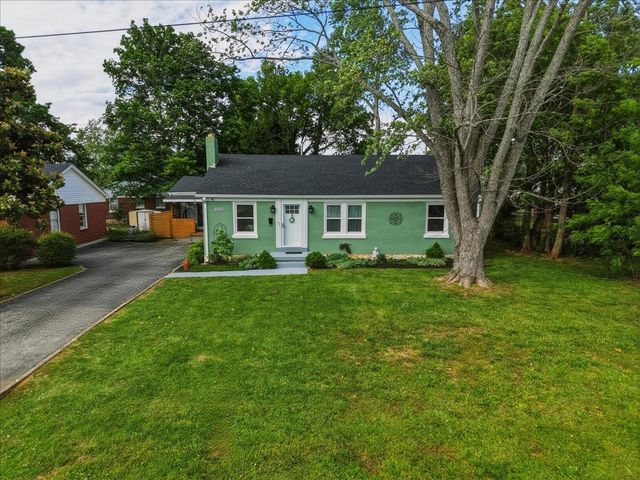 1008 Liberty Way, Bowling Green, KY 42104