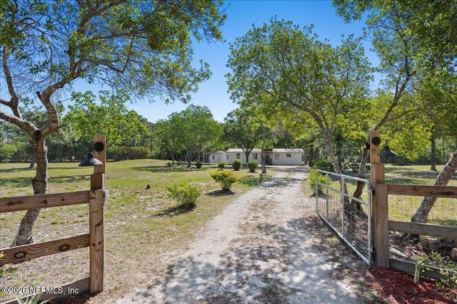 2439 QUARTERHORSE Trail, Middleburg, FL 32068