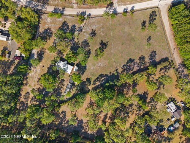 2439 QUARTERHORSE Trail, Middleburg, FL 32068