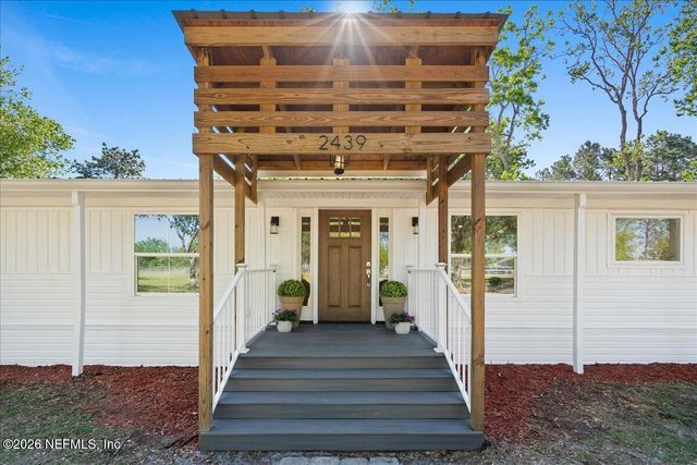 2439 QUARTERHORSE Trail, Middleburg, FL 32068