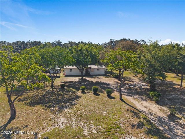 2439 QUARTERHORSE Trail, Middleburg, FL 32068