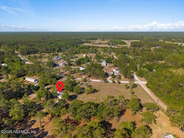 2439 QUARTERHORSE Trail, Middleburg, FL 32068