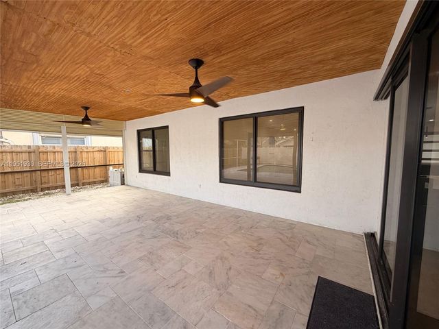 1462 SW 25th Ave 0, Deerfield Beach, FL 33442