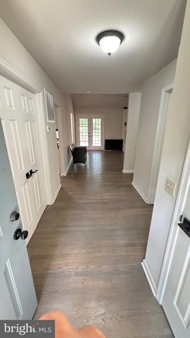 4800 MAURINE CT, Gainesville, VA 20155