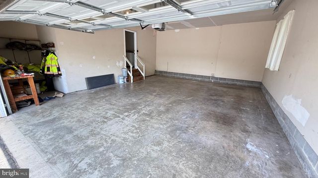4800 MAURINE CT, Gainesville, VA 20155