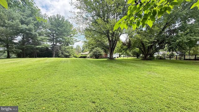 4800 MAURINE CT, Gainesville, VA 20155