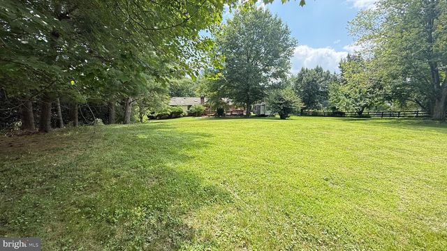 4800 MAURINE CT, Gainesville, VA 20155