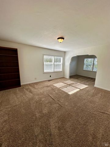 908 Sanitarium Rd, Deer Park, CA 94576