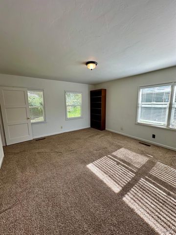 908 Sanitarium Rd, Deer Park, CA 94576