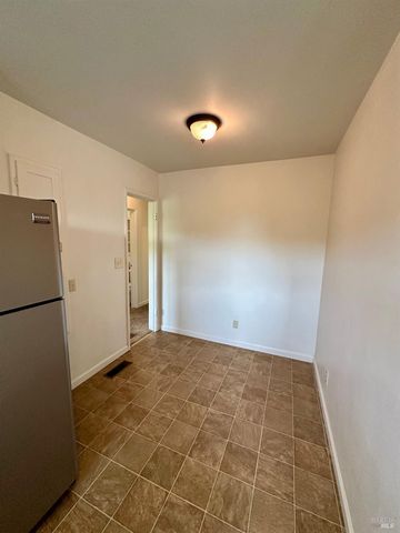 908 Sanitarium Rd, Deer Park, CA 94576