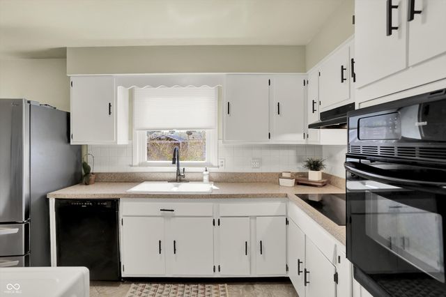 2515 16th Street, Columbus, IN 47201