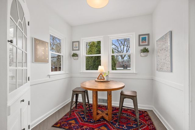 514 Uvedale Road, Riverside, IL 60546