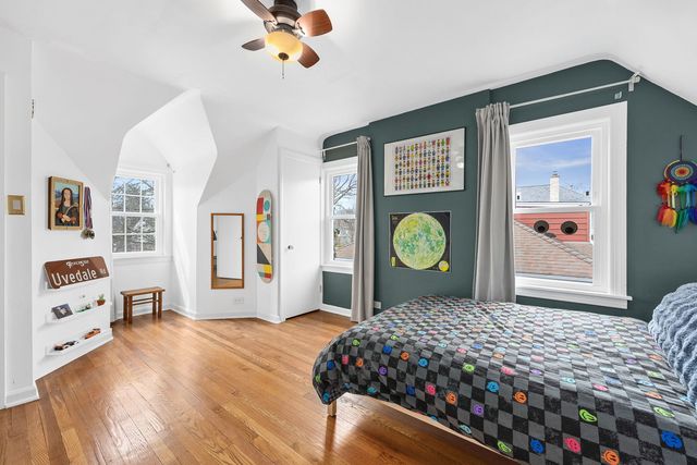 514 Uvedale Road, Riverside, IL 60546