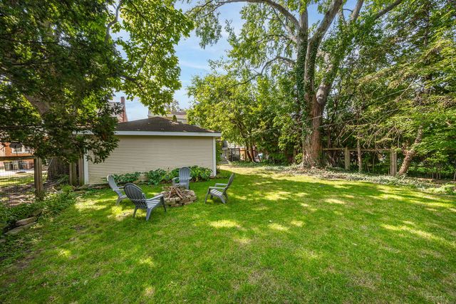 514 Uvedale Road, Riverside, IL 60546