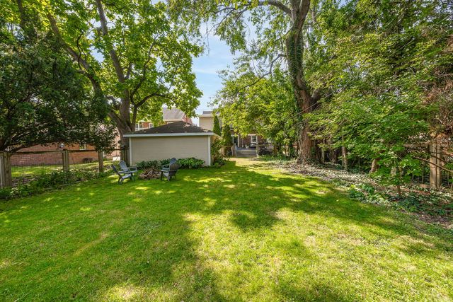 514 Uvedale Road, Riverside, IL 60546