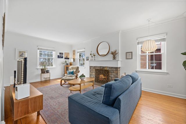 514 Uvedale Road, Riverside, IL 60546