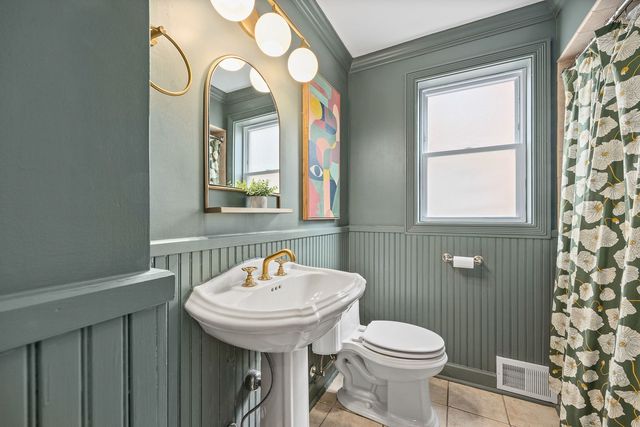 514 Uvedale Road, Riverside, IL 60546