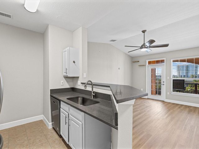 5000 CULBREATH KEY WAY 9311, Tampa, FL 33611
