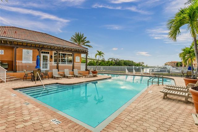 5000 CULBREATH KEY WAY 9311, Tampa, FL 33611