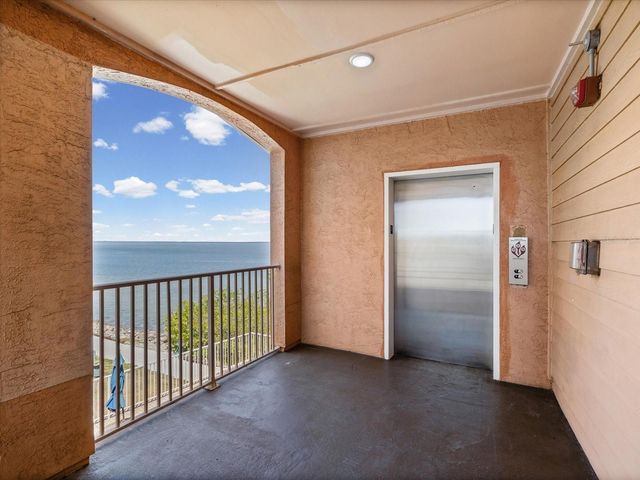 5000 CULBREATH KEY WAY 9311, Tampa, FL 33611