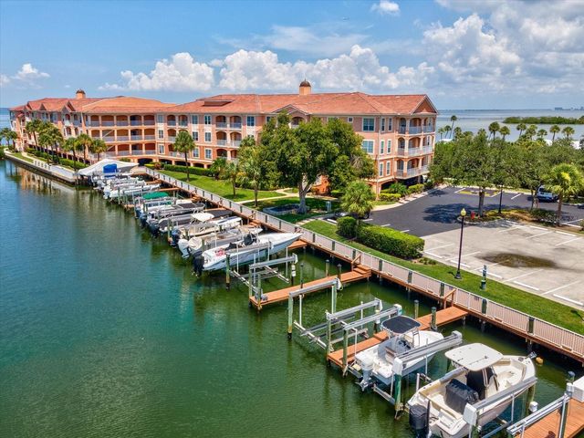 5000 CULBREATH KEY WAY 9311, Tampa, FL 33611
