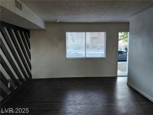 1336 North JONES Boulevard, Las Vegas, NV 89108