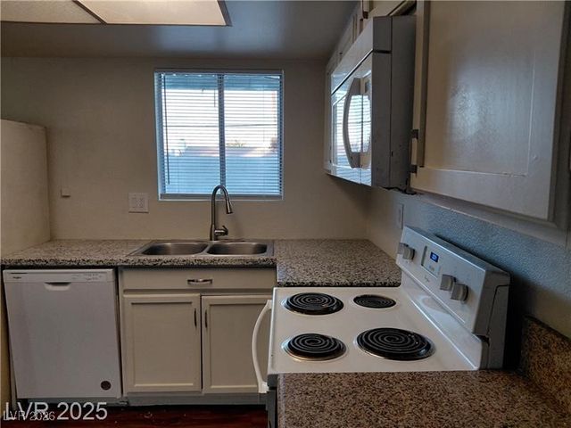 1336 North JONES Boulevard, Las Vegas, NV 89108