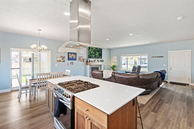 280 NW Double Eagle Avenue, Madras, OR 97741