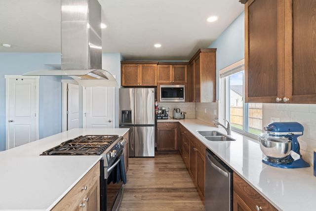 280 NW Double Eagle Avenue, Madras, OR 97741
