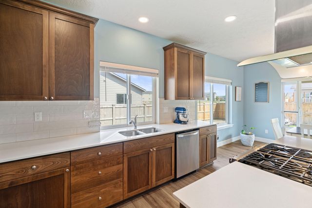 280 NW Double Eagle Avenue, Madras, OR 97741