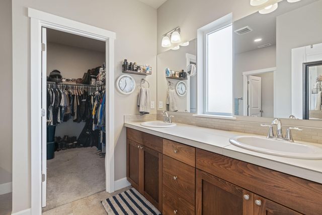280 NW Double Eagle Avenue, Madras, OR 97741