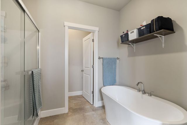 280 NW Double Eagle Avenue, Madras, OR 97741
