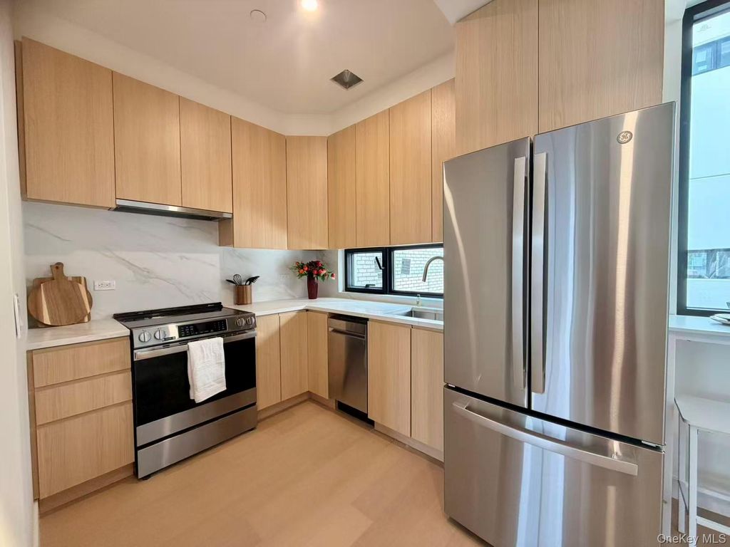 132-51 41st Road 5C, Flushing, NY 11355 — photo 5