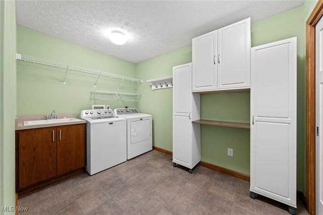 8573 Woodbridge Court, North Ridgeville, OH 44039