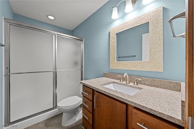 8573 Woodbridge Court, North Ridgeville, OH 44039