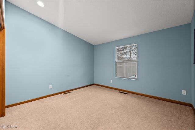 8573 Woodbridge Court, North Ridgeville, OH 44039