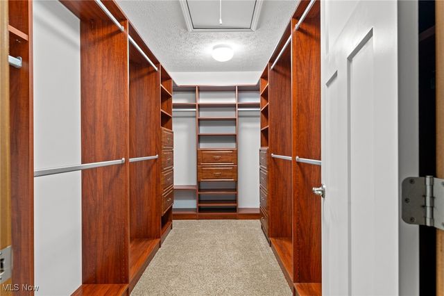 8573 Woodbridge Court, North Ridgeville, OH 44039