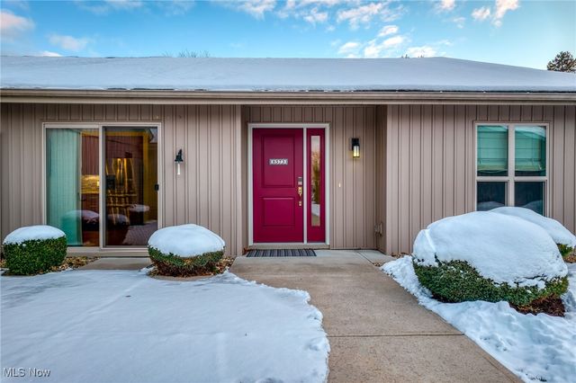 8573 Woodbridge Court, North Ridgeville, OH 44039