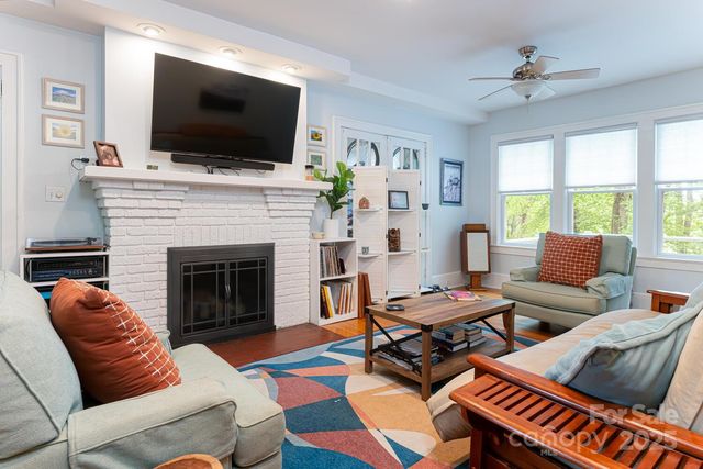 1 Kenilworth Road, Asheville, NC 28803