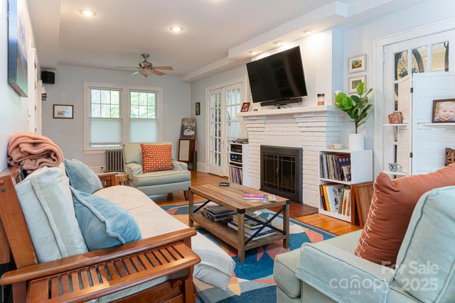 1 Kenilworth Road, Asheville, NC 28803
