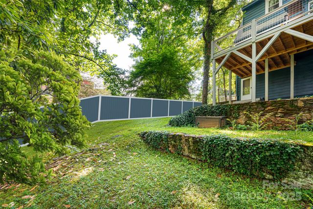 1 Kenilworth Road, Asheville, NC 28803