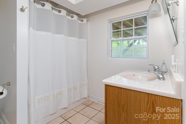 1 Kenilworth Road, Asheville, NC 28803