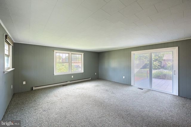 303 ROLLING TER, Leola, PA 17540