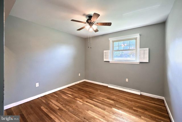 303 ROLLING TER, Leola, PA 17540