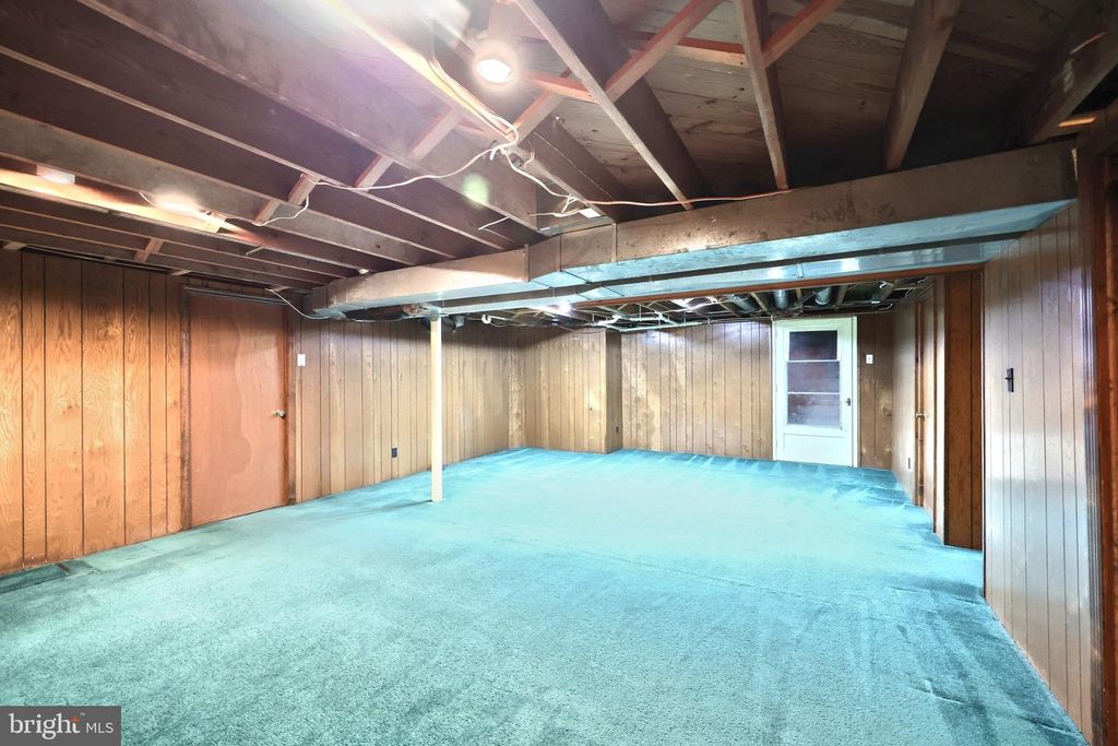 Image 29 of property listing at 303 ROLLING TER, Leola, PA 17540