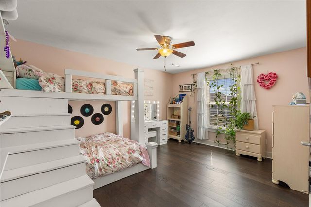 802 Hampstead Heath, Cave Springs, AR 72718