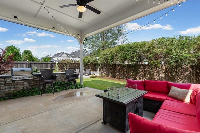 802 Hampstead Heath, Cave Springs, AR 72718