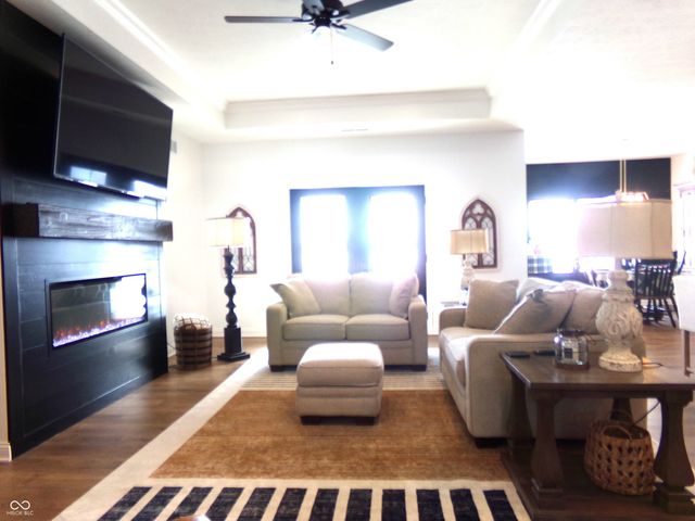 7063 Fowler Drive, Whitestown, IN 46075